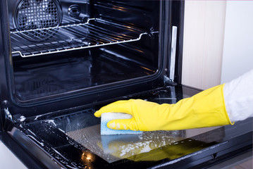 polishing oven after oven cleaning